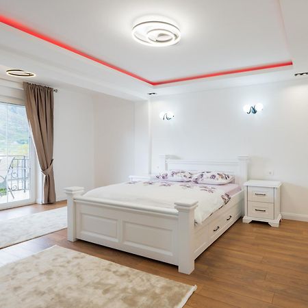 Ema Apartments พลาฟ ภายนอก รูปภาพ