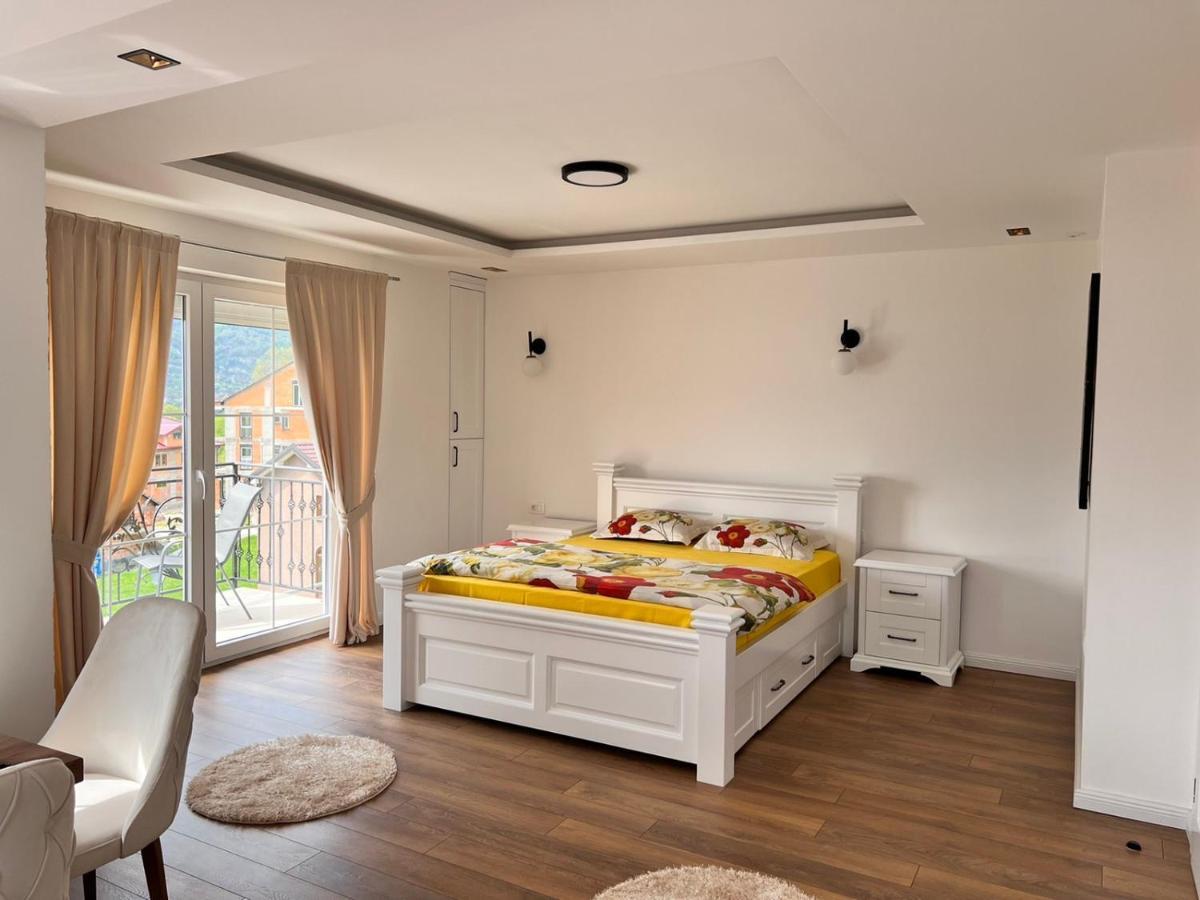 Ema Apartments พลาฟ ภายนอก รูปภาพ