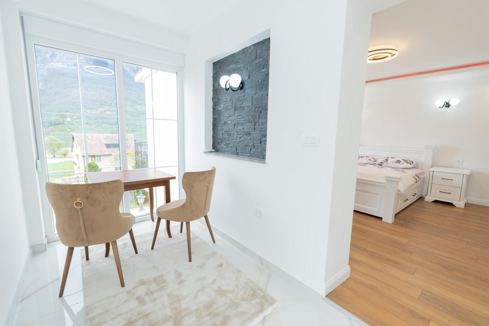 Ema Apartments พลาฟ ภายนอก รูปภาพ